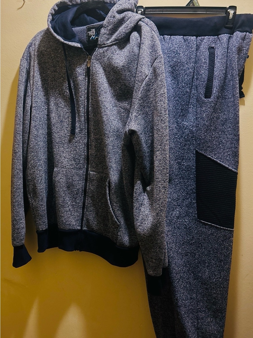 Men's Navy Heather Zip-Up Hooded Sweater Jacket and Jogger Set